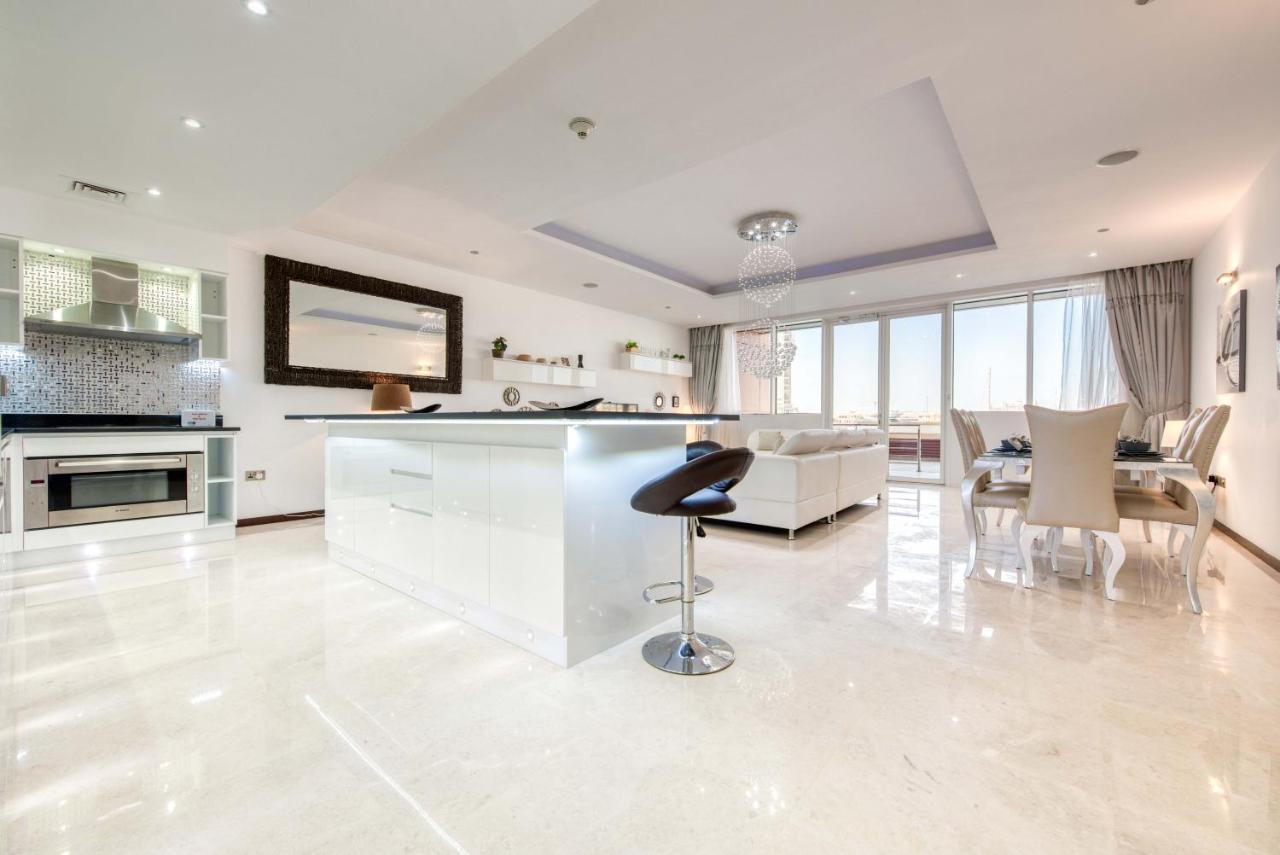 Apartament Maison Privee - Spacious Apt On Palm Jumeirah W Sea Views And Premium Facilities Access Dubaj Zewnętrze zdjęcie